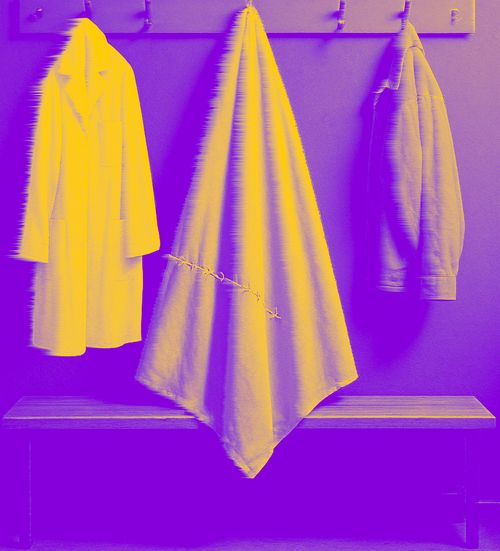 SURFACE DE RÉPARATIONS – OU COMMENT RECOUDRE LA CAPE ROUGE DE SUPERMAN