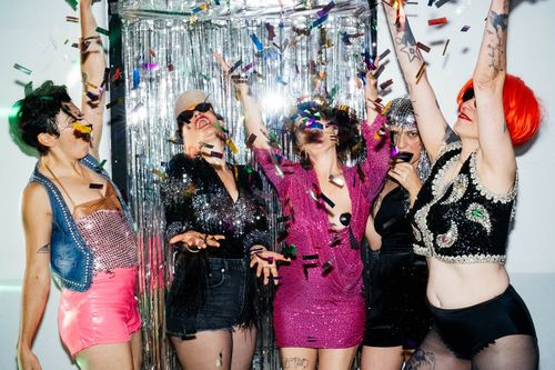 Disco-vente aux enchères au profit du Planning Familial