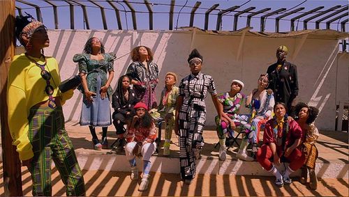 Projection plein air courts métrages (Luttes des personnes afrodescendantes) + Performance slam de Ernis (Festival Pour la suite du monde)